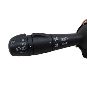 INTERRUPTEUR D'ÉCLAIRAGE AVANT GAUCHE RENAULT Clio Série IV 8201167992 (12>19) - Product Image 2