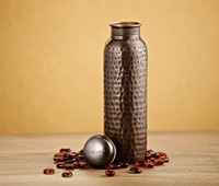 Ensemble de vaisselle en cuivre martelé diamanté, best-seller, 35 oz, bouteille d'eau en cuivre pur, bouteille d'eau en cuivre martelé 100% pur avec ensemble