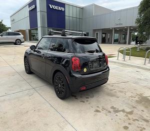 USADO, Volante a la Derecha/Izquierda, 2022, MI_NISS Har_dtooop, 2 Puertas, Hecho en Francia - Product Image 2