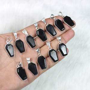 จี้สร้อยคออัญมณีโอนิกซ์สีดำรูปโลงศพจี้สร้อยคอสำหรับขาย - Product Image 1