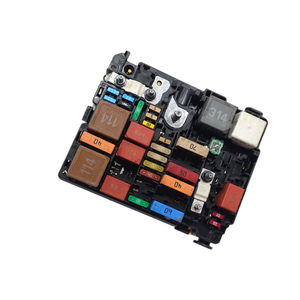 CITROEN C5 Aircross BOÎTE À FUSIBLES 9804846880 YHZ (DV5RC) Diesel 1500 (18>) - Product Image 3