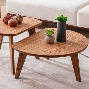 Table basse en bois, parfaite pour les maisons élégantes, alliant design fonctionnel et chaleur naturelle du bois - Product Image 1