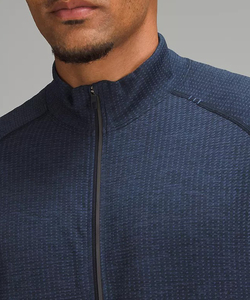 เสื้อสเวตเตอร์ผ้าฝ้ายสำหรับผู้ชายปรับแต่งโลโก้และผ้านุ่มระบายอากาศได้ดีและน้ำหนักเบาพิมพ์ลายดิจิตอล100% - Product Image 4