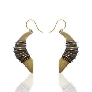 Conjunto de Collar y Pendientes Whigmaleerie de Latón Sutil, Joyería Artesanal de Latón Oxidado con Aspecto Envejecido para Mujer - Product Image 4