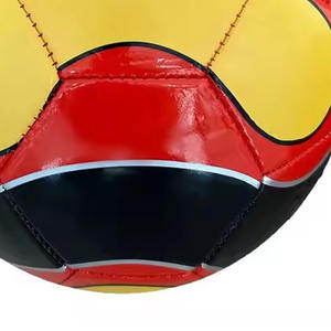 Flowmax Reforzado Resistente al Desgaste No. Balón de Fútbol Cosido a Máquina de PVC de 5 Paneles, Balón de Entrenamiento para Adultos y Jóvenes, Balón de Fútbol de 12 Paneles - Product Image 5