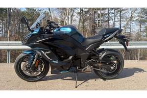 Motocicleta Deportiva Supercharged 2026 con ABS - Product Image 5