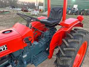 Mini Tractor Agrícola de Orugas 4x4 de 70 CV con Motor y Bomba - Maquinaria Agrícola de Alta Productividad en Venta - Product Image 4