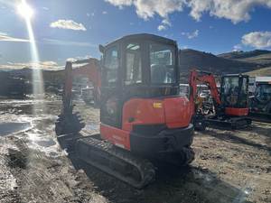 Miniexcavadora Hitachi 2023 con válvula hidráulica Kawasaki, peso operativo de 3 toneladas centrado en componentes del motor central - Product Image 5