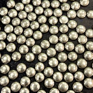 พลอยไพไรต์สีทองธรรมชาติขนาด 8 มม. ทรงกลมหลังแบน สำหรับทำเครื่องประดับ ขายส่งจากอินเดีย ราคาส่ง - Product Image 1