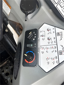 Minicargadora de calidad usada 2017 Bobcatt S650 Minicargadora lista para enviar modelos de maquinaria - Product Image 6