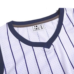 Maillot de basketball grande taille pour homme, style débardeur, en maille 100 % polyester, avec graphiques d'équipe personnalisés, shorts, commandes en gros pour équipes - Product Image 3