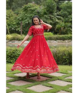 Style indien et pakistanais Premium Designer Readmade Faux Blooming Gowns avec broderie Zari Sequins Work Ethnic Wear Gowns - Product Image 1
