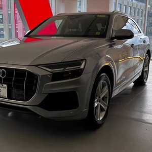 รถยนต์ออดี้ คิว8 ปี 2019 ขับเคลื่อนสี่ล้อ รุ่น 3.0T พรีเมียม 4 ประตู รถเอสยูวี หลังคาพาโนรามิก เบาะหนัง พวงมาลัยซ้าย เครื่องยนต์เทอร์โบ น้ำมันเบนซิน ระบบควบคุมความเร็วอัตโนมัติ ล้อแม็กซ์ R19 เกียร์อัตโนมัติ - Product Image 1