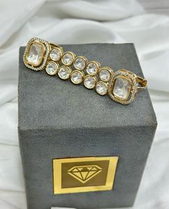 À la mode Élégant Premium Qualité Or Finition Fine Kundan Bague À Quatre Doigts Pour La Fonction Collection De Vêtements De Mariage Pour Les Femmes - Product Image 1