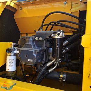 รถขุดตีนตะขาบ Komatsu PC200-8 มือสอง ประสิทธิภาพสูง น้ำหนักใช้งาน 20 ตัน ขายตรง พร้อมอะไหล่เครื่องยนต์หลัก - Product Image 4