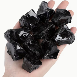 Pierres <span class=keywords><strong>de</strong></span> <span class=keywords><strong>cristal</strong></span> d'obsidienne noire brute naturelle pour la guérison, le Feng Shui, le Reiki et la méditation - Pierres brutes en gros - Product Image 1