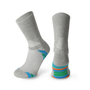 Chaussettes de sport de plein air avec durabilité et confort améliorés pour la randonnée hivernale et la course thermique auto-chauffante - Product Image 2