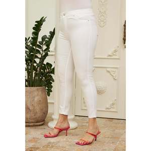 RMG <b>Plus</b> <b>Size</b> <b>White</b> Cotton Blend Pants for Women, Comfortable Pocket Detailed Casual <b>Trousers</b>, <b>Sizes</b> 42-52 - Product Image 3