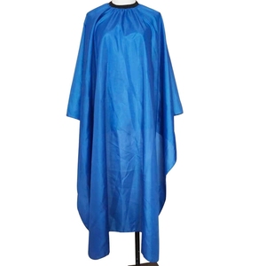 Cape de coiffure en polyester avec logo personnalisé, cape de salon de coiffure - Product Image 3