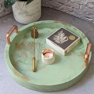 Bandeja de cerámica pintada a mano para servir, adecuada para celebraciones de Eid para servir platos tradicionales y golosinas festivas - Product Image 1