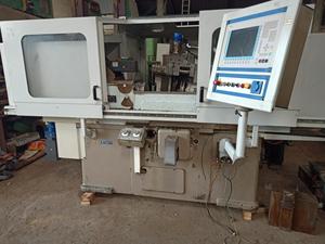 Machine à rectifier les filets CNC industrielle pour la fabrication de filets de précision, construction durable, haute stabilité, système d'alimentation fluide - Product Image 3