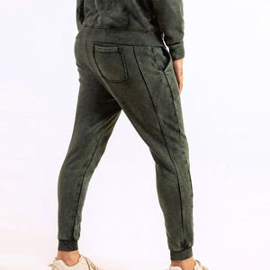 Pantalon de survêtement pour hommes en éponge délavée avec logo personnalisé Pantalon délavé à l'acide - Product Image 4