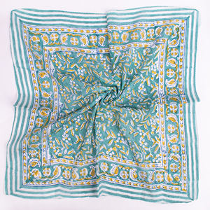 Bandana en coton multicolore Craftjaipur Fashion, foulard unisexe pour la tête et le cou, accessoire décontracté pour l'extérieur, tissu doux, couleur vive - Product Image 4