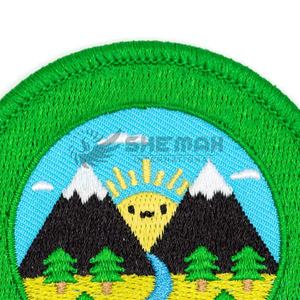 Insignia de parche bordado de diseño personalizado servicio OEM buena calidad mejor fabricante parches bordados de tela al por mayor - Product Image 6