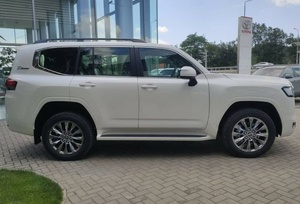 Toyota Land Cruiser LC300 Edición 70 Aniversario, SUV Usado, Automático, Volante a la Izquierda, Asientos de Cuero R20, Luces LED, HUD, Cámara 360 - Product Image 2