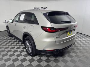 Voitures d'occasion Mazda CX-90 Plug-in Hybrid Preferred AWD Preferred 4dr SUV à vendre - Product Image 3
