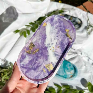 ถาดเรซิ่นตกแต่งหลากสี ถาดจัดระเบียบเครื่องสำอาง ของตกแต่งบ้าน ถาดเรซิ่นทรงรี ถาดวางของบนโต๊ะเครื่องแป้ง คุณภาพสูง - Product Image 1