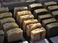 COCO-ECO Best-seller Savon de bain artisanal à la noix de coco, Savon solide aux herbes bio, Savon écologique en barre, Savon pour les mains et les toilettes le plus vendu