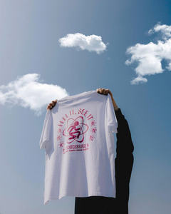 เสื้อยืดผ้าฝ้ายลายกราฟิกพรีเมียม สไตล์สตรีทแวร์ พิมพ์ลายทันสมัย ทรงลำลอง ผ้านุ่ม ใส่ได้ทุกวัน แฟชั่นท็อป ดีไซน์สุดฮิต - Product Image 3