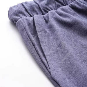 ชุดกางเกงขาสั้นผ้าทอสีพื้นสำหรับผู้ชายแฟชั่นใหม่ล่าสุดสำหรับฤดูหนาวเสื้อผ้าแนวสตรีทไซส์ใหญ่พิเศษพร้อมผ้าพิมพ์ลาย - Product Image 6