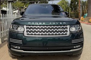 รถยนต์ Range Rover Supercharged Autobiography ปี 2016 สภาพดีเยี่ยม เครื่องยนต์ V8 ซูเปอร์ชาร์จ 510 แรงม้า ระบบขับเคลื่อน 4 ล้อ สีเขียว British Racing Green ไม่ได้ดัดแปลงใดๆ - Product Image 1
