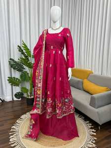 Vestido de seda de diseñador con lentejuelas ricas y bordado Zari, conjunto de vestido para fiestas festivas y bodas - Product Image 6