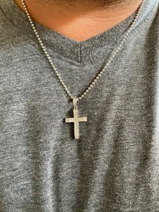 14kt/18kt Lab Grown Diamond Cross Colgantes Iced Out Classic GIA Certified Unisex Disponible 10K/14K Gold Worldwide Supply - Product Image 2