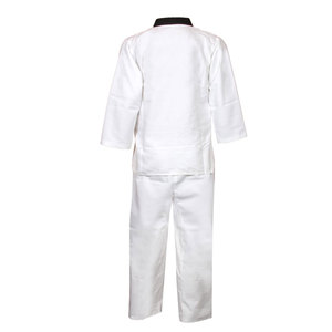 Uniformes de karaté pour hommes avec logo personnalisé Ensemble d'équipement d'arts martiaux léger et respirant à séchage rapide de haute qualité - Product Image 2