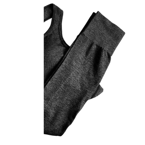 Conjunto de Yoga para Mujer, Moderno y Cómodo, de 2 Piezas, Sujetador Deportivo Comprimido y Pantalones Cortos, Transpirable, Color Sólido, Ropa Deportiva con Logotipo Frontal - Product Image 3
