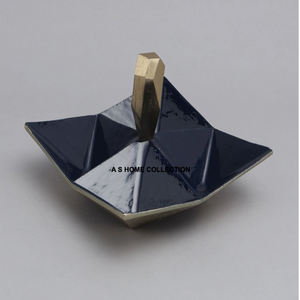 ชามตกแต่งโต๊ะฐานโลหะสีขาวทรงกลมทำจากสแตนเลสทรงกลมเงาวาวพร้อมดอกไม้ - Product Image 5