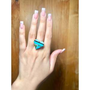 Anillo de Plata de Ley con Incrustaciones de Piedras Naturales, Joyería Fina Navajo Hecha a Mano, Talla 8.25, para Uso Diario - Product Image 5