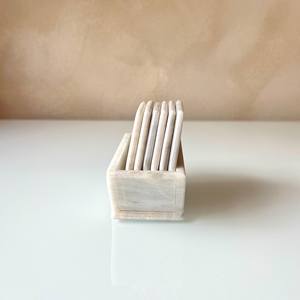 Juego de seis posavasos de mármol gris, blanco y negro con soporte - Product Image 2