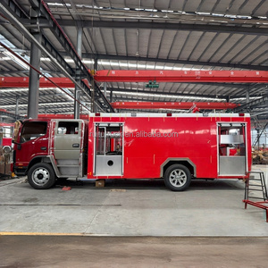 Camion de pompiers avec échelle aérienne 4x2, réservoir d'eau et de mousse, pour la lutte contre les incendies et le sauvetage en immeubles de grande hauteur - Product Image 1