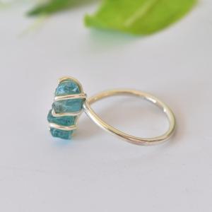 แหวนเงินแท้ 925 ประดับพลอยอะความารีนธรรมชาติ แหวนประจำเดือนสิงหาคม ของขวัญพิเศษสำหรับคริสต์มาส แหวนเวอร์เมล์นิรันดร์ - Product Image 2