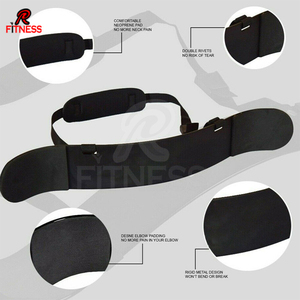 Sangle de musculation en cuir et aluminium personnalisable avec logo couleur RC Fitness Wear - Légère et réglable pour les exercices du biceps - Product Image 5