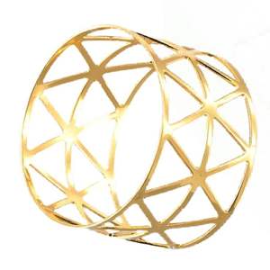 Magnifique rond de serviette en métal sculpté à la main avec des motifs floraux élaborés, parfait pour les cérémonies et les tables à manger - Product Image 3