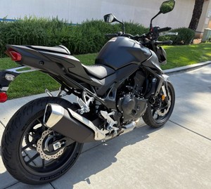 มอเตอร์ไซค์รุ่นใหม่ยอดนิยม CB750 Hornet ปี 2025 มีจำหน่ายแล้วและพร้อมส่งออก - Product Image 2