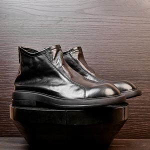 Chaussures décontractées légères avec semelle absorbant la transpiration et structure flexible, chaussures de tous les jours pour hommes, chaussures en cuir - Product Image 1