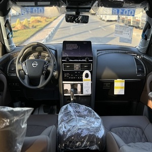 Armada Platinum 4WD traction intégrale SUV/Crossover haut standard NISSAN 5-6 V8 cylindre essence automatique 8 voiture cuir droit - Product Image 5