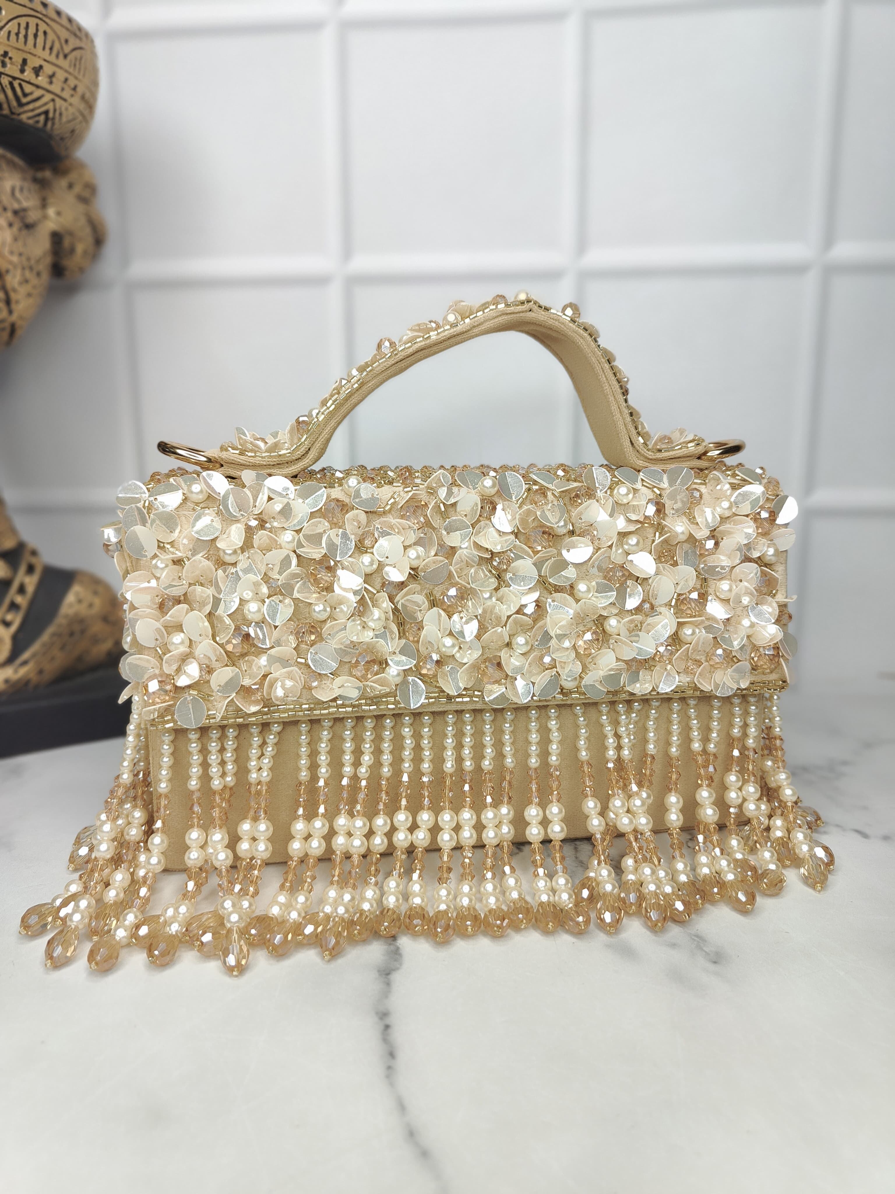 โกลเด้น